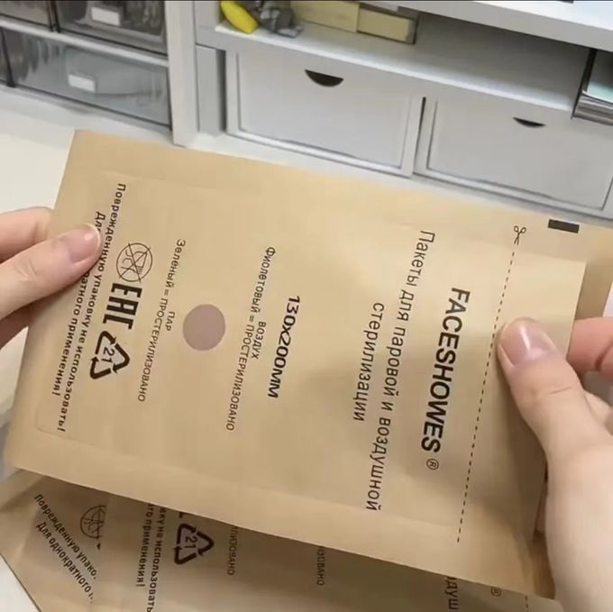 Υπηρεσίες εκτύπωσης χρωματικού χαρτιού CMYK 0